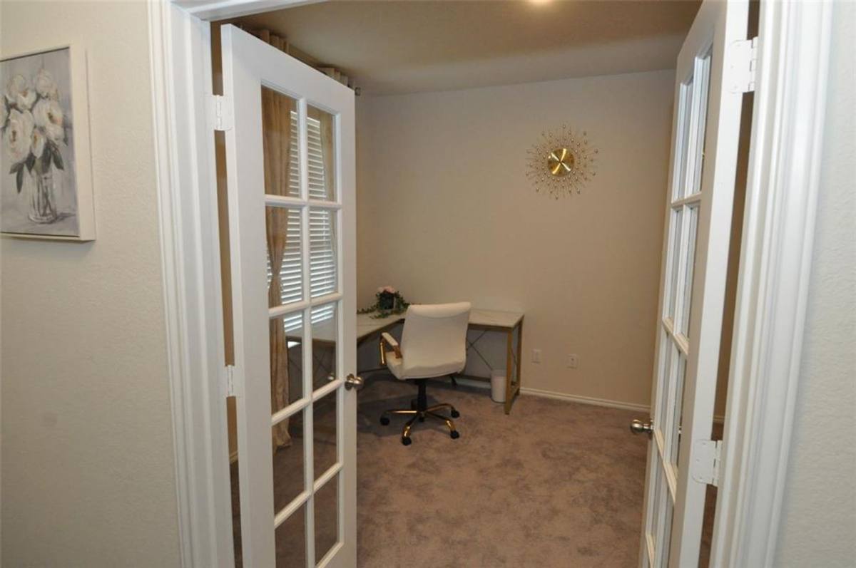 House for rent at 1717 T H Johnson Dr, Taylor, TX 76574