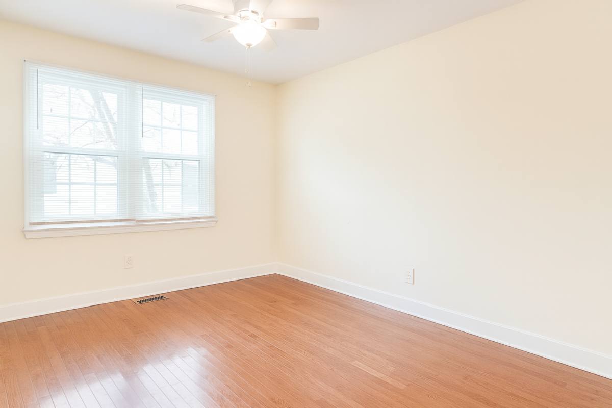 House for rent at 61 Cooper St, Charleston, SC 29403