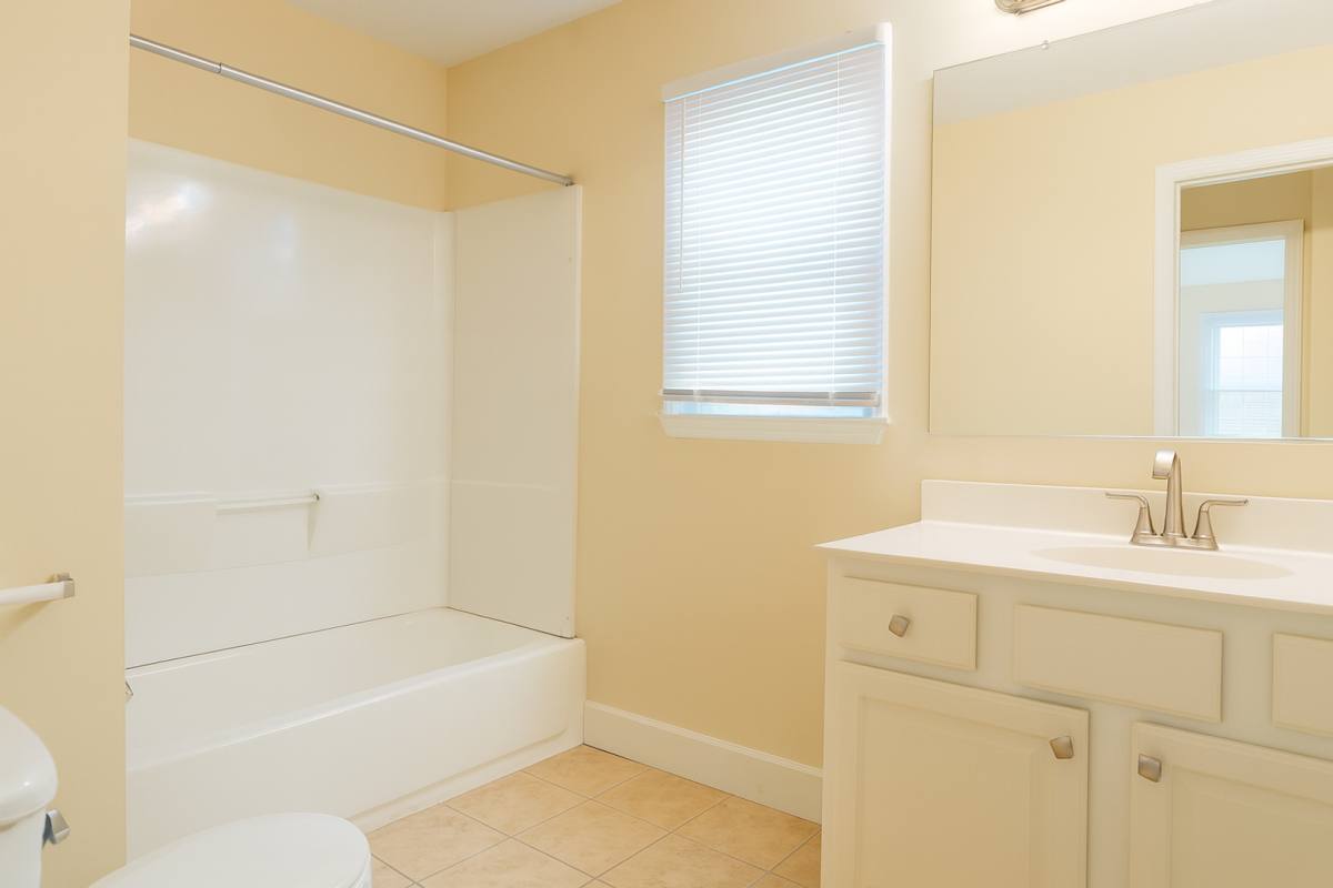 House for rent at 61 Cooper St, Charleston, SC 29403