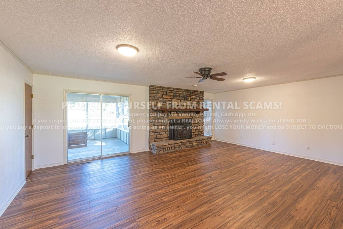 House for rent at 14182 Mhoon Rd, Fayetteville, AR 72701