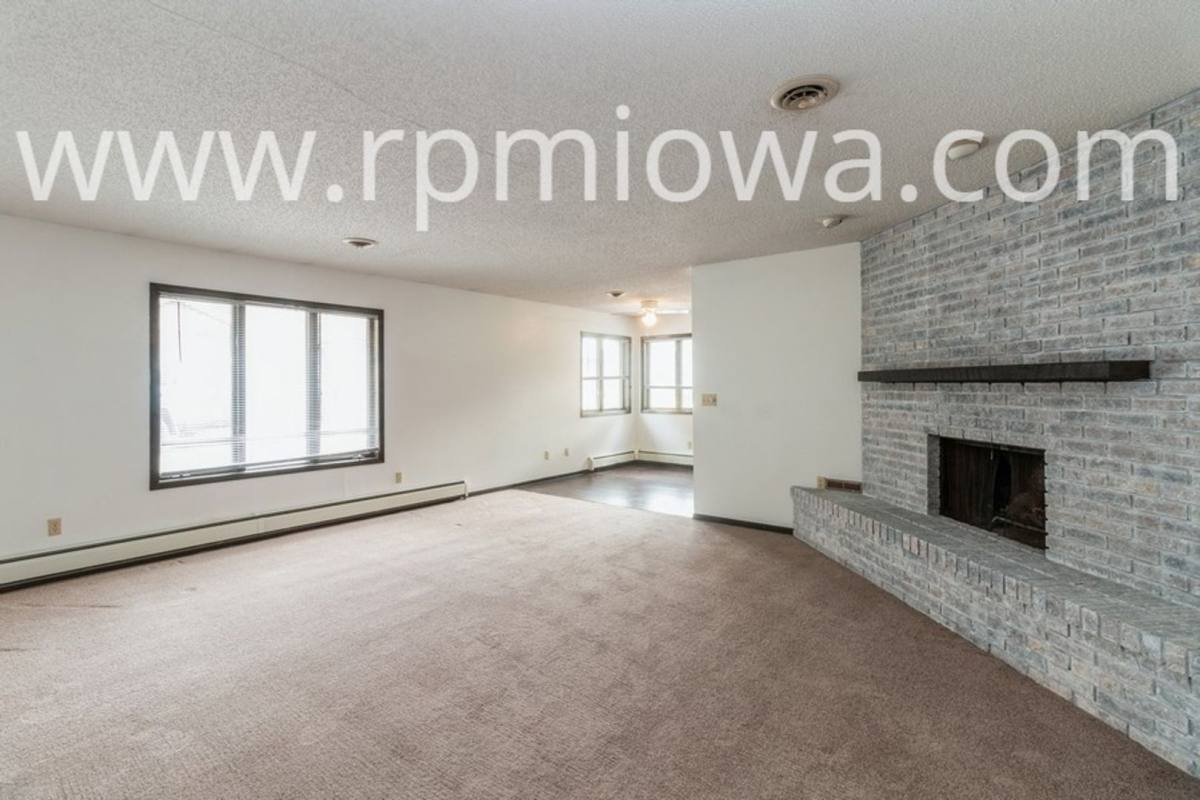 Apartment for rent at 1507 N Dakota Ave, Ames, IA 50014