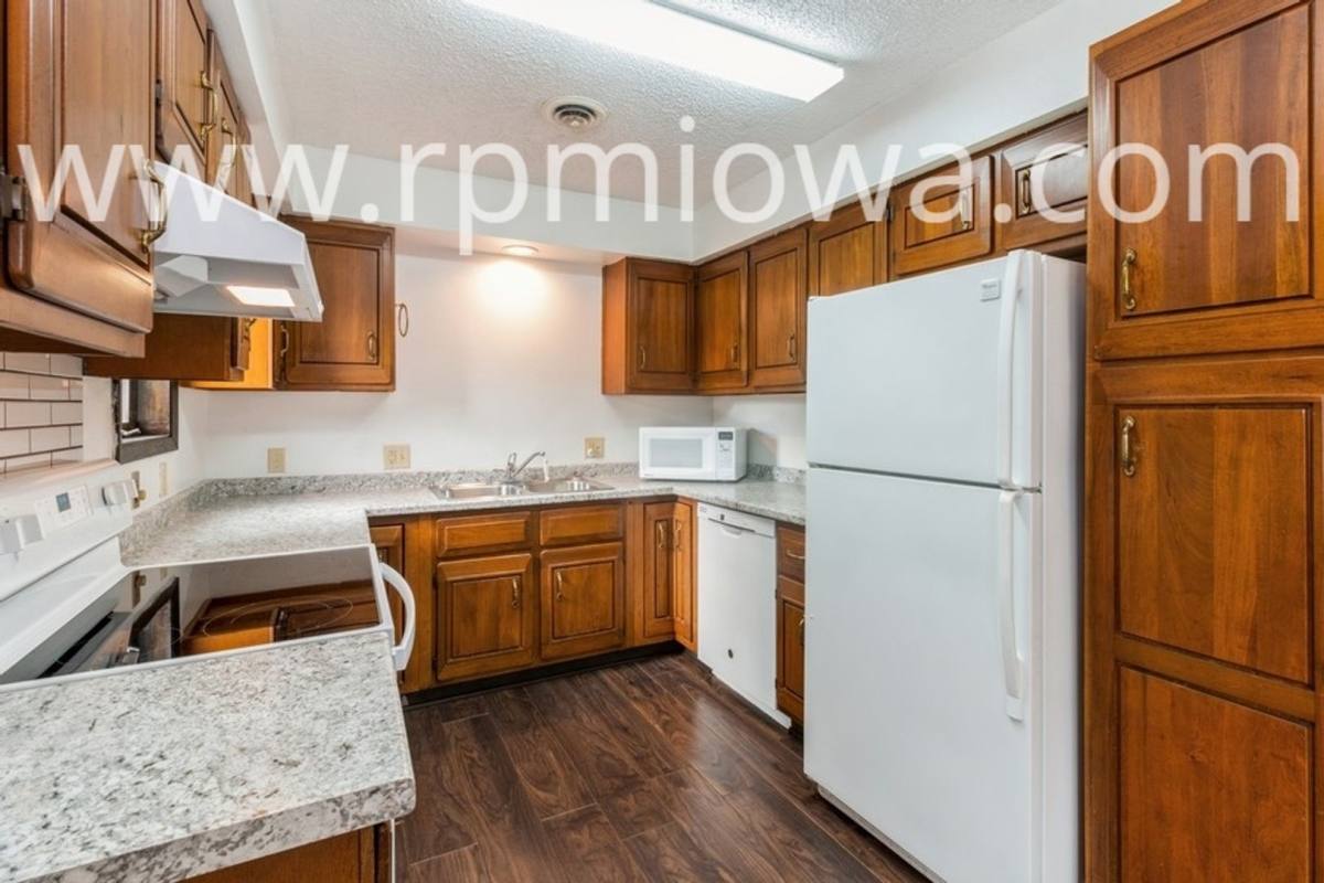 Apartment for rent at 1507 N Dakota Ave, Ames, IA 50014