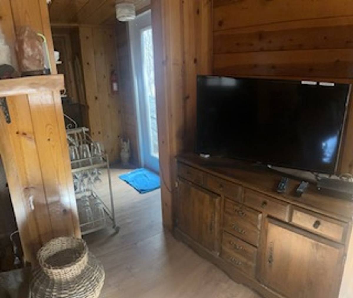 House for rent at 54991 Pine Crest Ave, Idyllwild, CA 92549