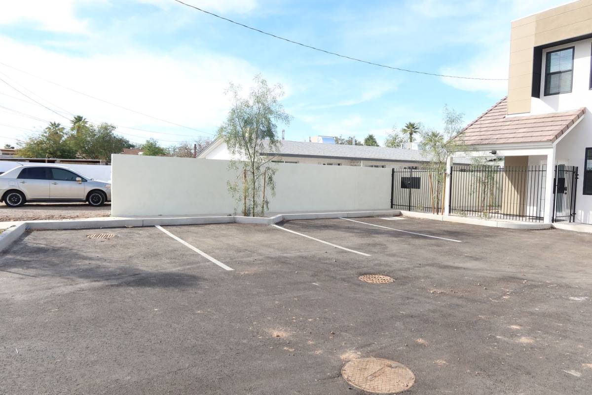Apartment for rent at 1453 E Fillmore St, Phoenix, AZ 85006