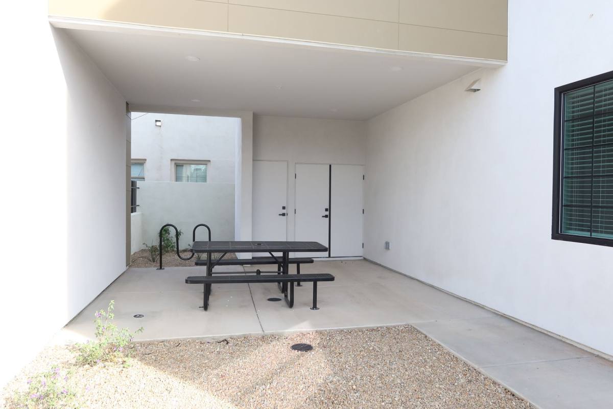 Apartment for rent at 1453 E Fillmore St, Phoenix, AZ 85006