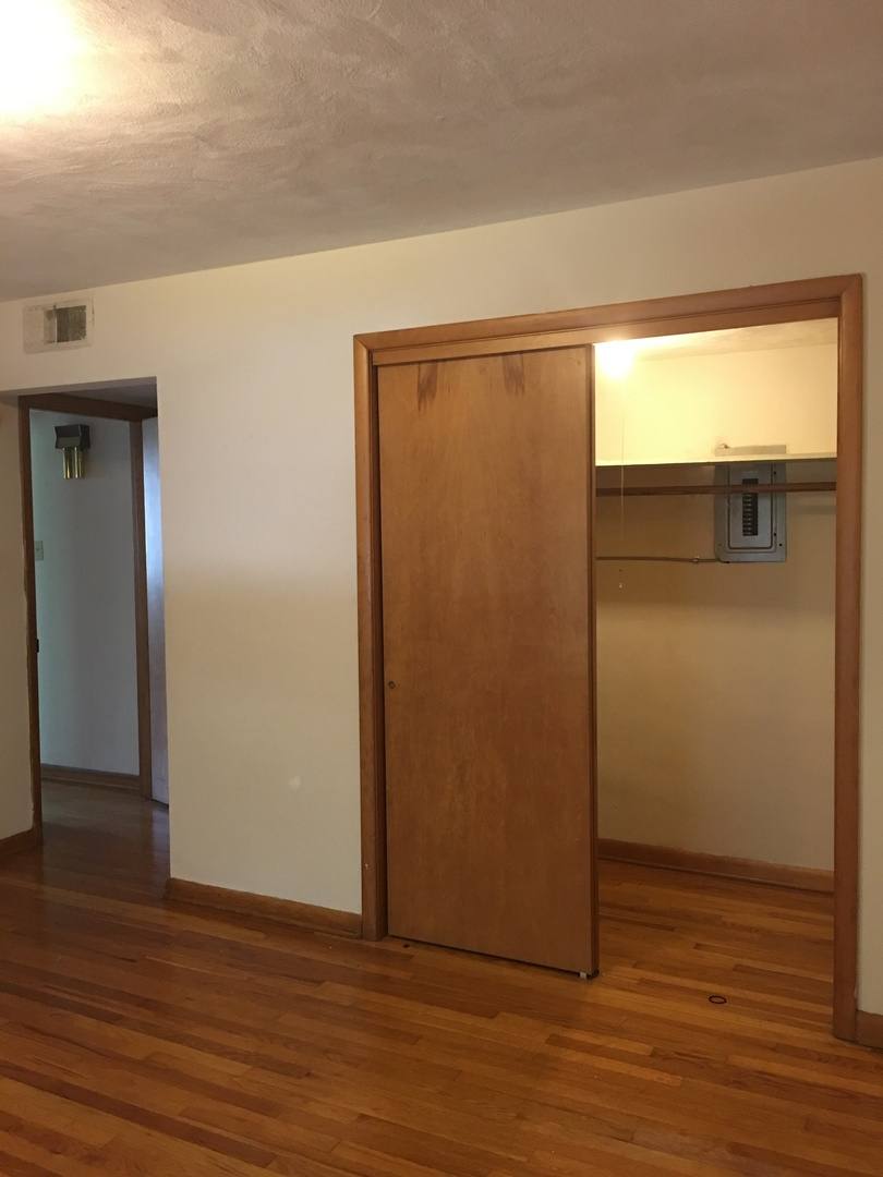 Apartment for rent at 400 Mimosa Court, Columbia, MO 65201
