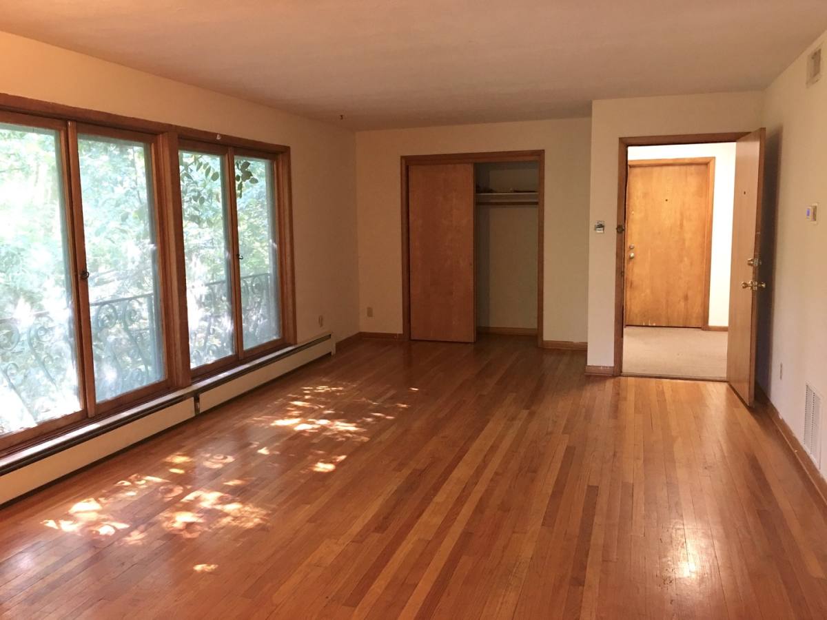 Apartment for rent at 400 Mimosa Court, Columbia, MO 65201