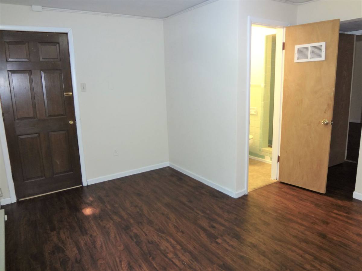 Apartment for rent at 400 Mimosa Court, Columbia, MO 65201