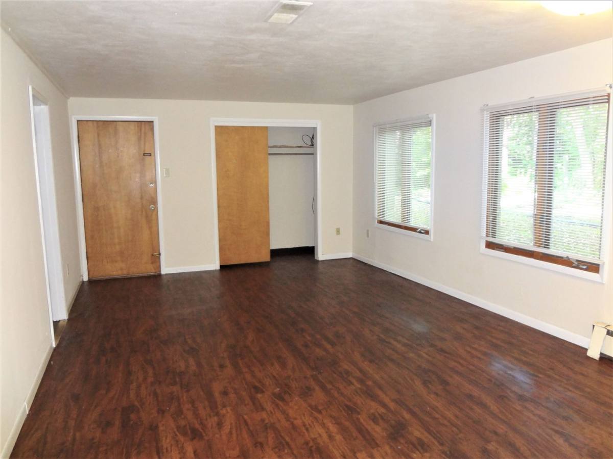 Apartment for rent at 400 Mimosa Court, Columbia, MO 65201
