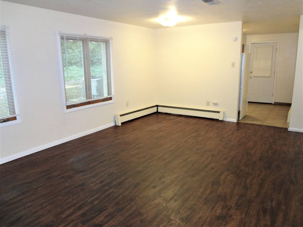 Apartment for rent at 400 Mimosa Court, Columbia, MO 65201
