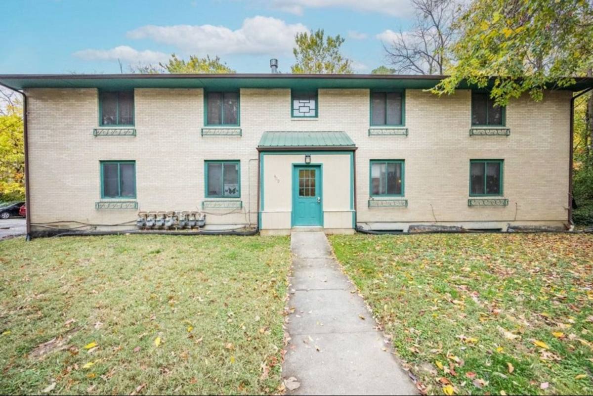 Apartment for rent at 400 Mimosa Court, Columbia, MO 65201