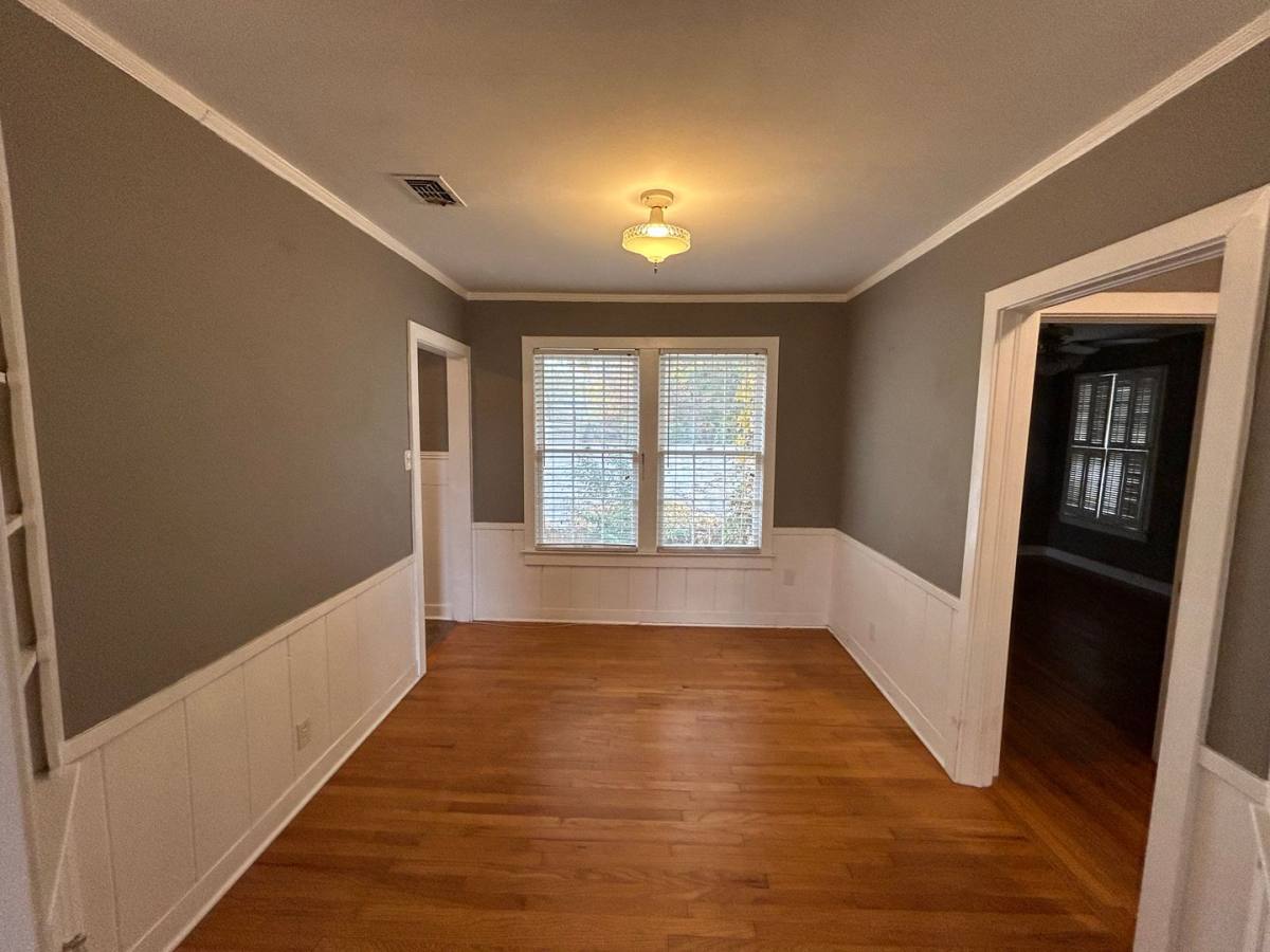 Apartment for rent at 3551 W 4th St, Fort Worth, TX 76107