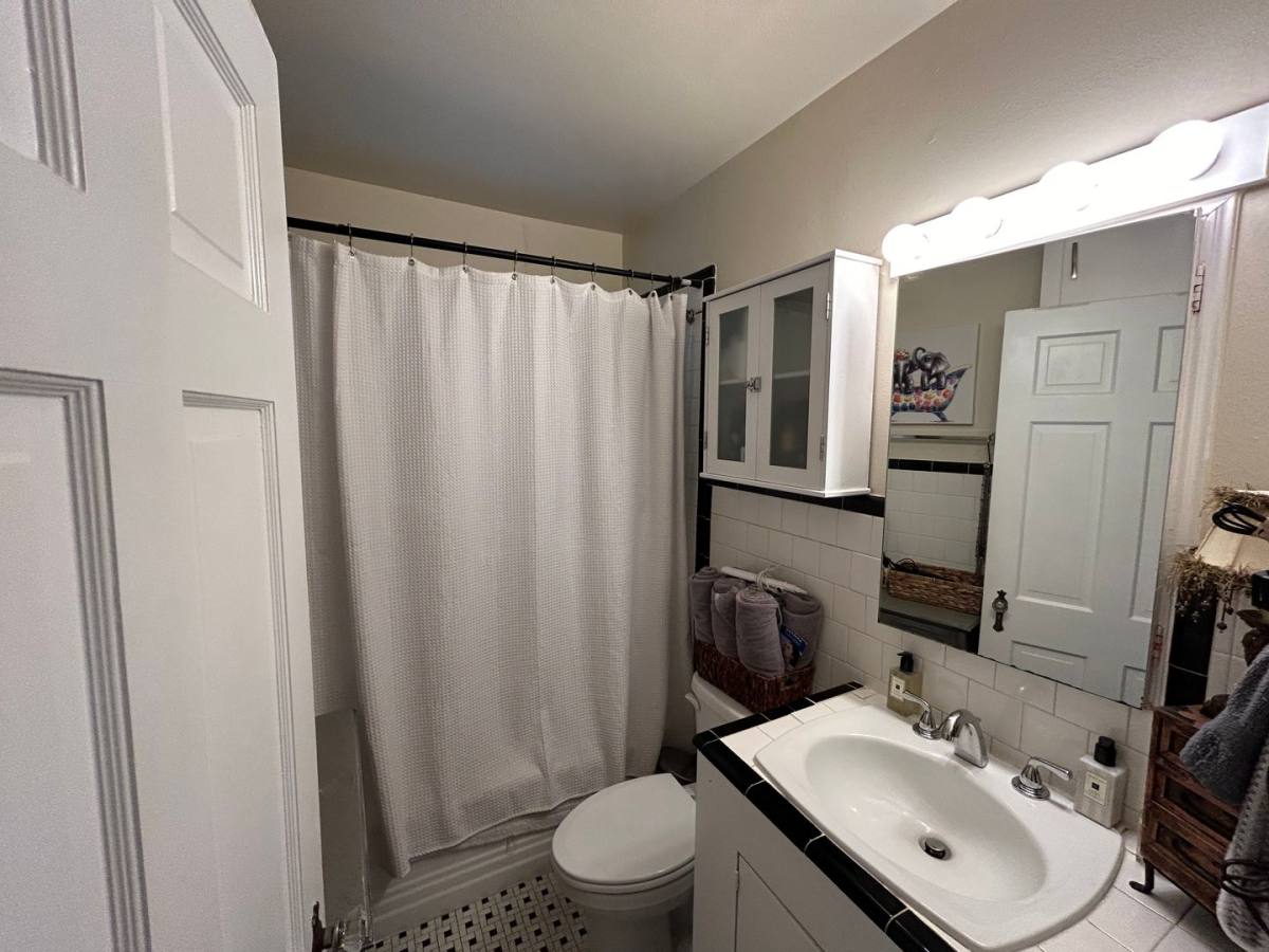 Apartment for rent at 3551 W 4th St, Fort Worth, TX 76107