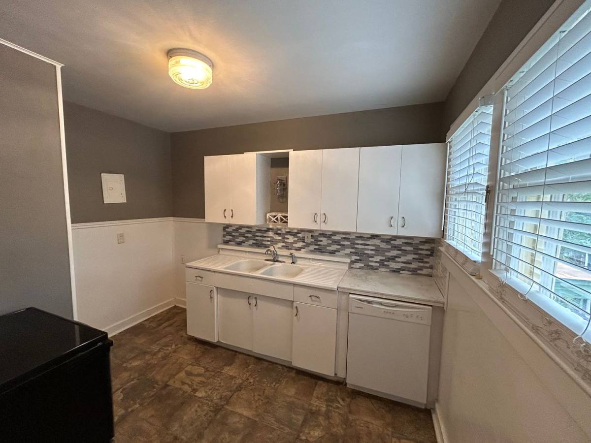 Apartment for rent at 3551 W 4th St, Fort Worth, TX 76107