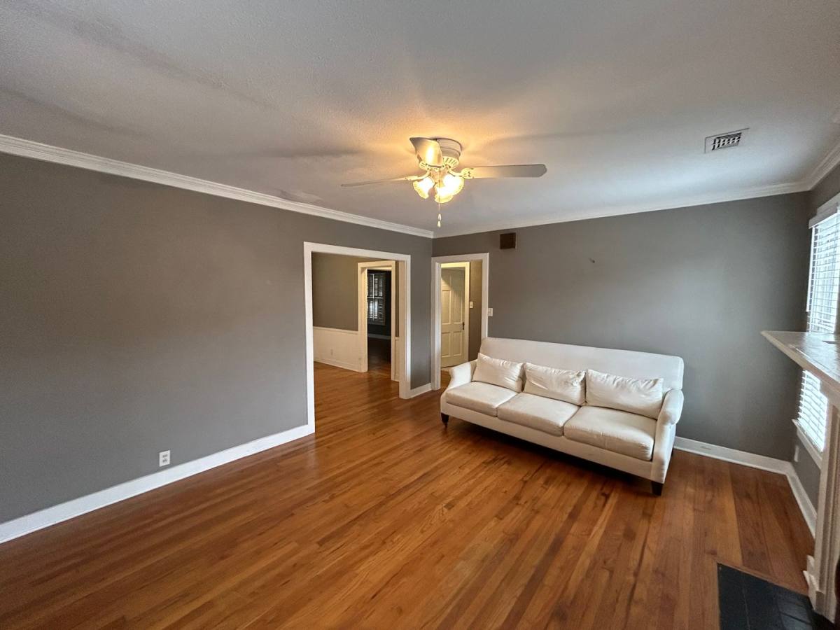 Apartment for rent at 3551 W 4th St, Fort Worth, TX 76107