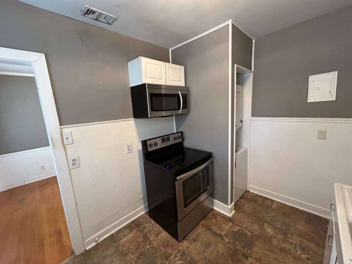 Apartment for rent at 3551 W 4th St, Fort Worth, TX 76107