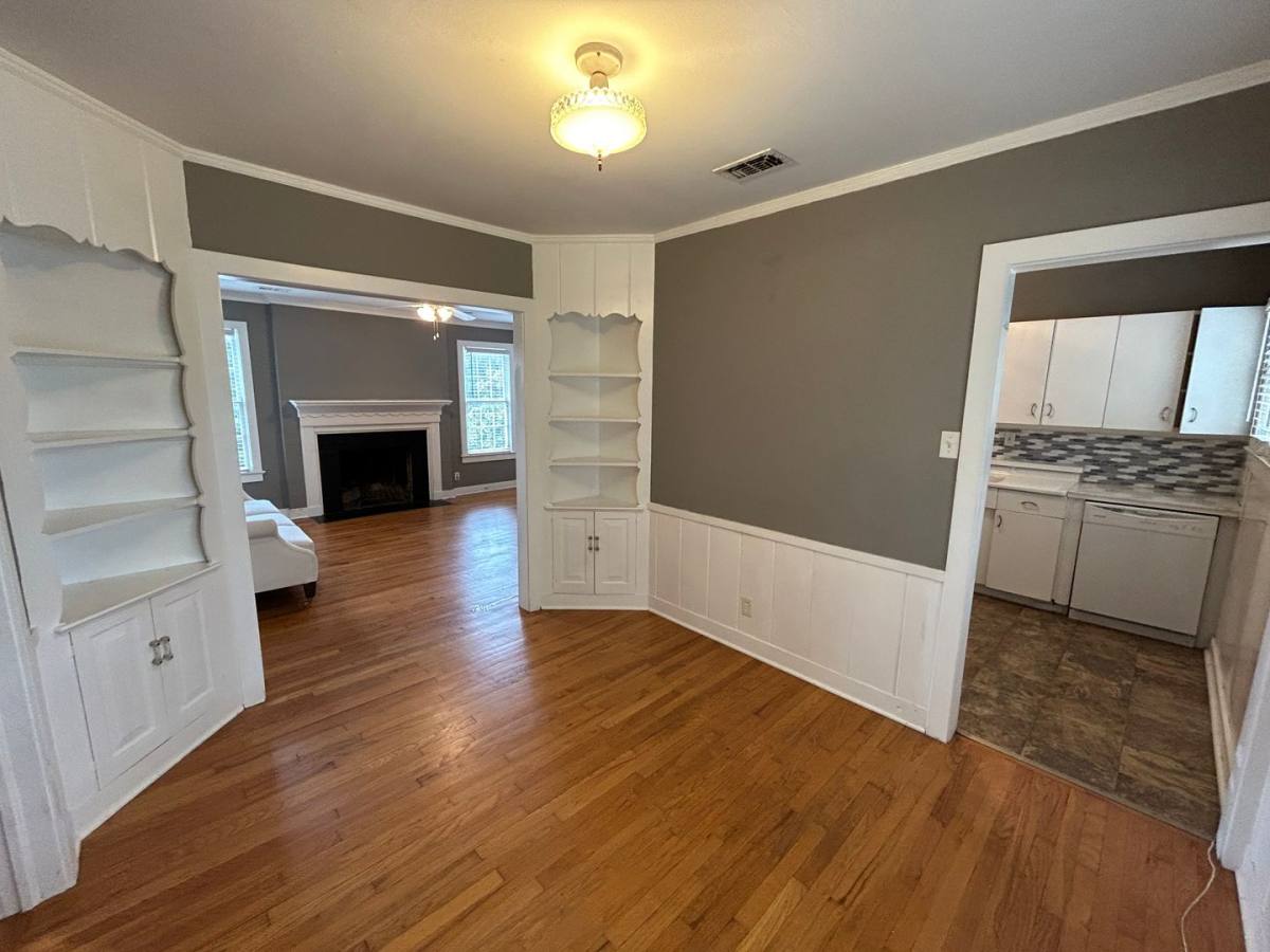 Apartment for rent at 3551 W 4th St, Fort Worth, TX 76107