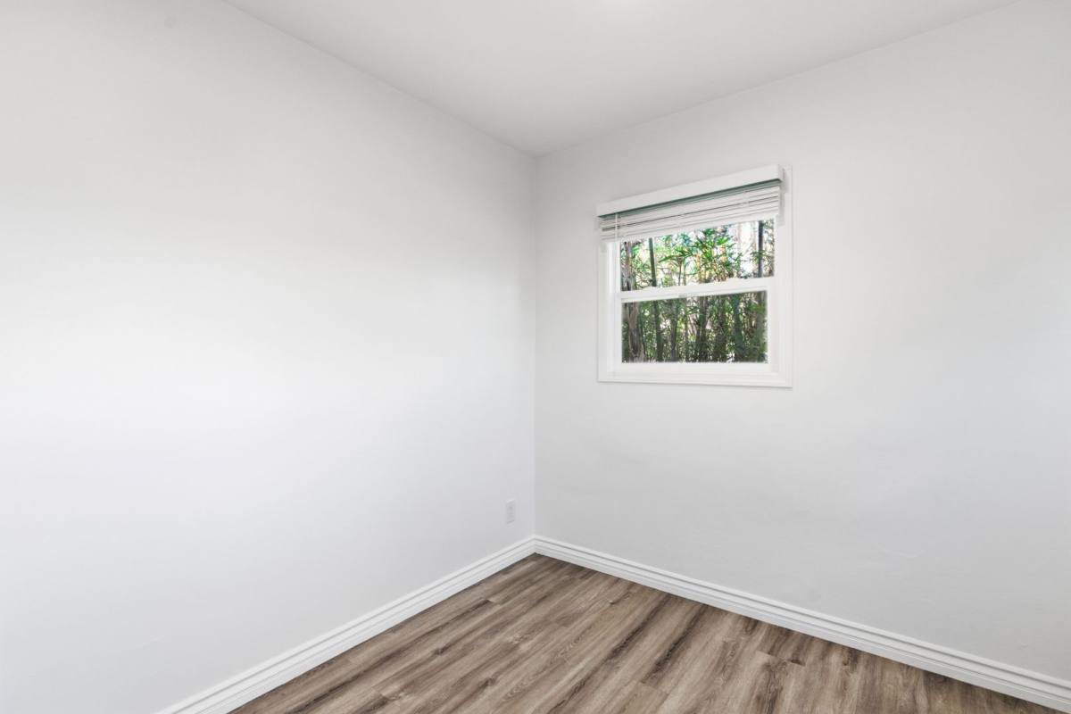 Apartment for rent at 1313 Pico Blvd, Santa Monica, CA 90405