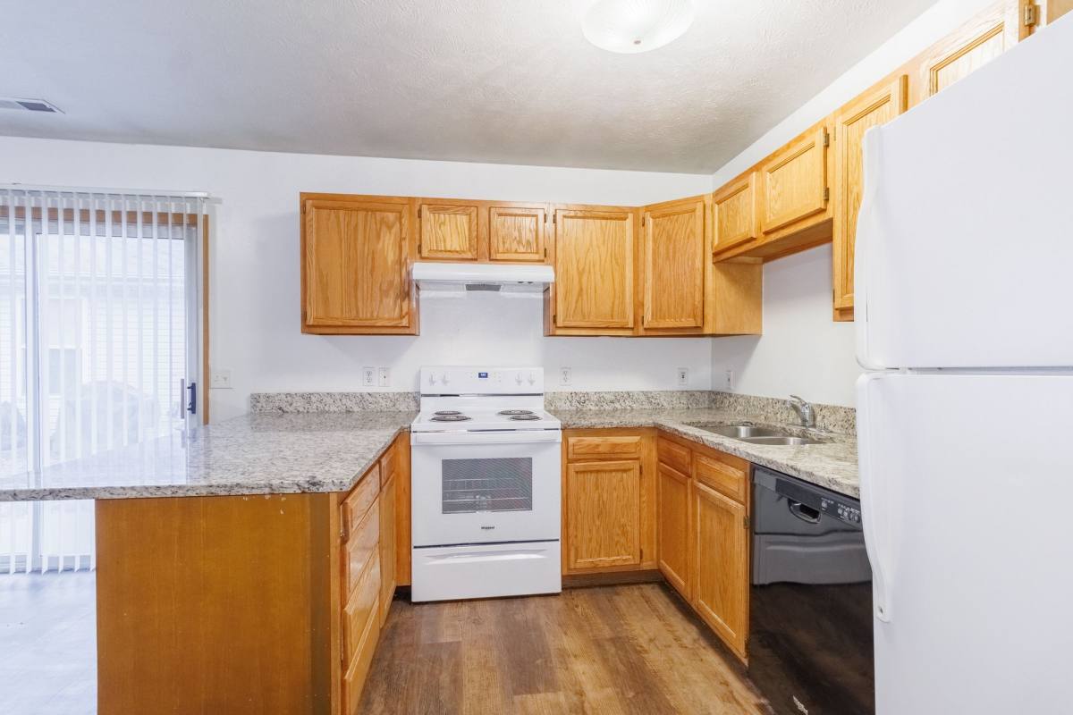 Apartment for rent at 520-522 Lamont, Lincoln, NE 68528
