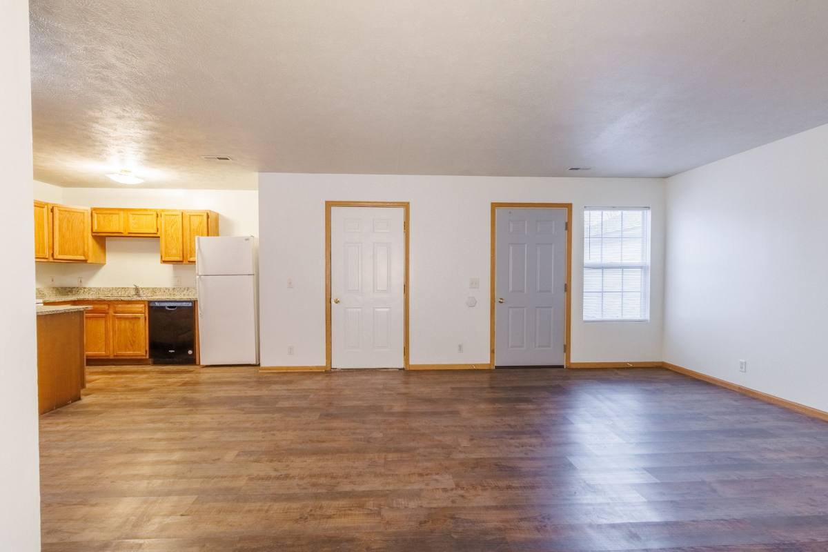 Apartment for rent at 520-522 Lamont, Lincoln, NE 68528