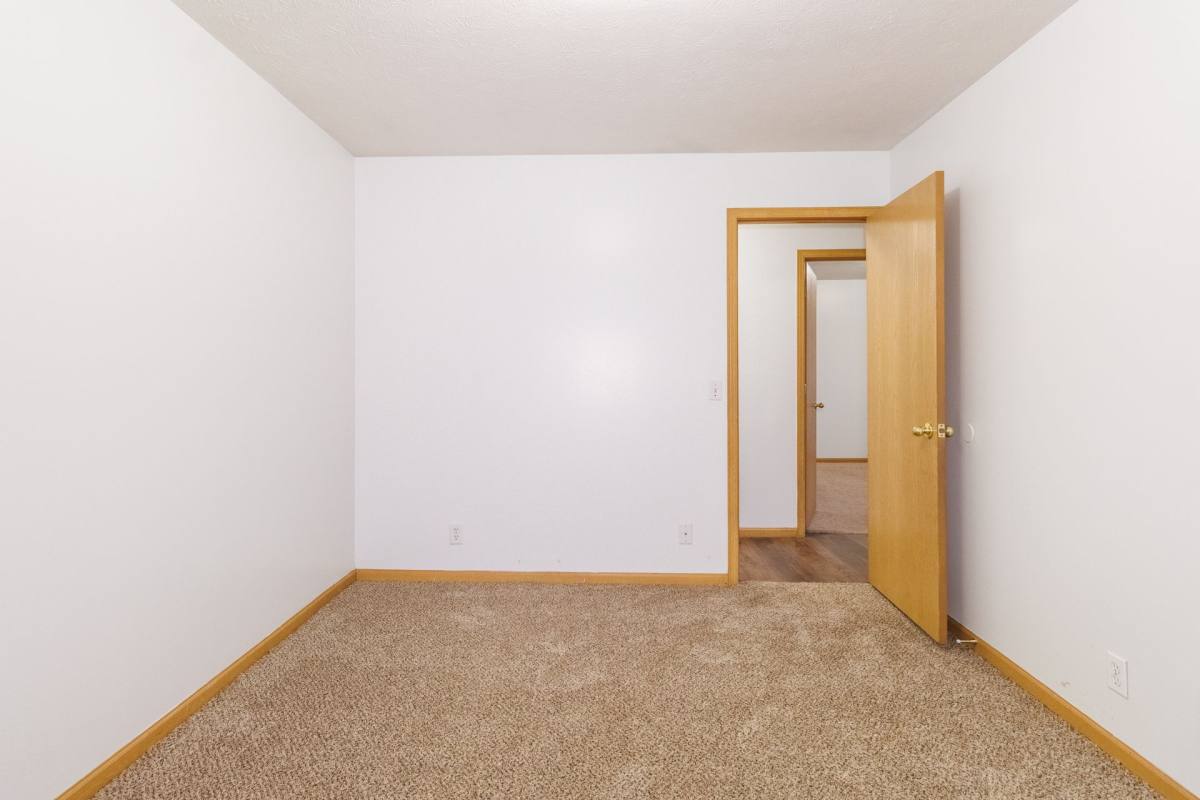 Apartment for rent at 520-522 Lamont, Lincoln, NE 68528