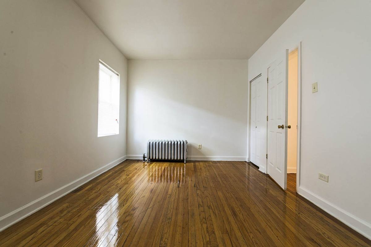 Apartment for rent at 7109-15 S Ridgeland Ave, Chicago, IL 60649
