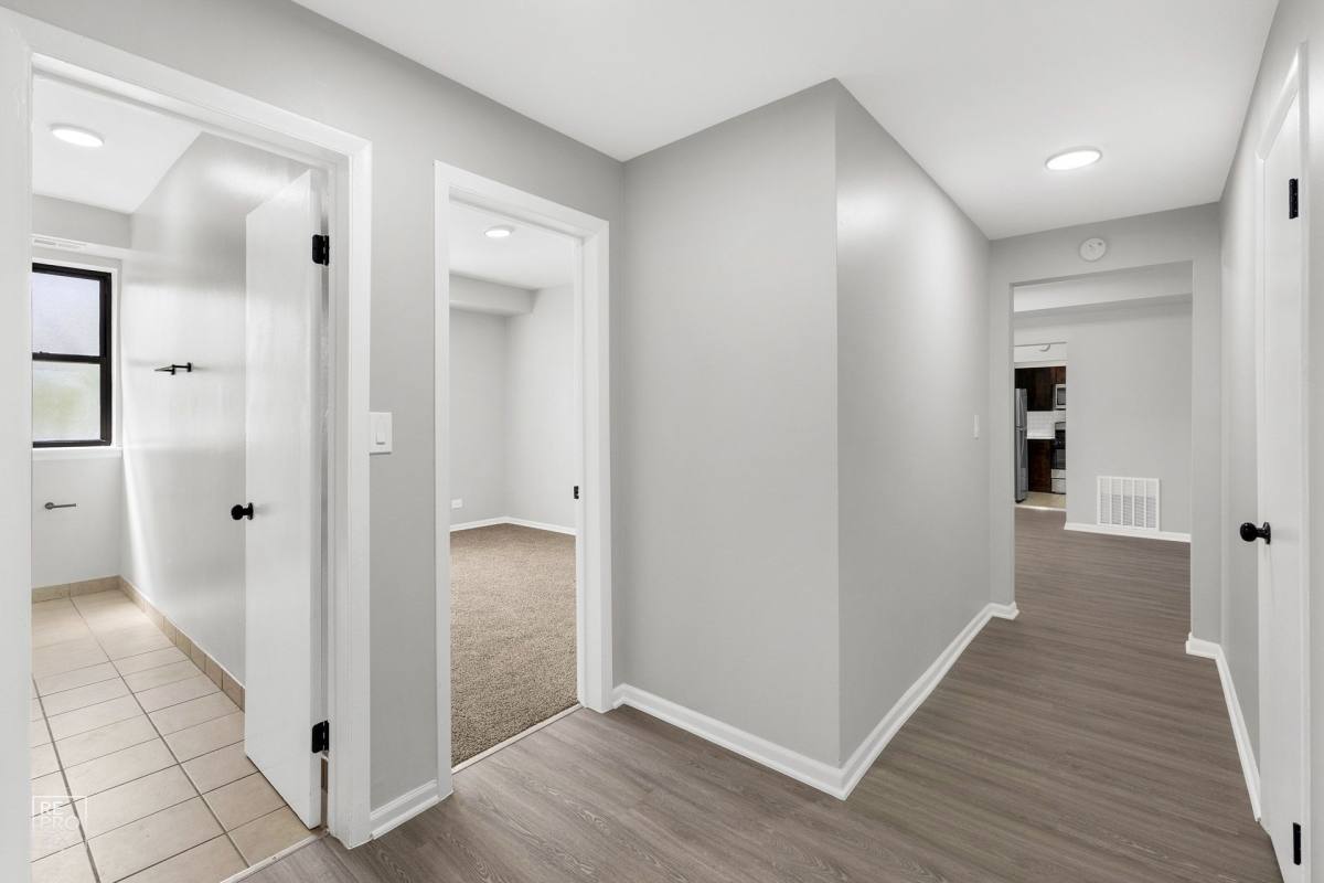 Apartment for rent at 5047 S St Lawrence Ave, Chicago, IL 60615
