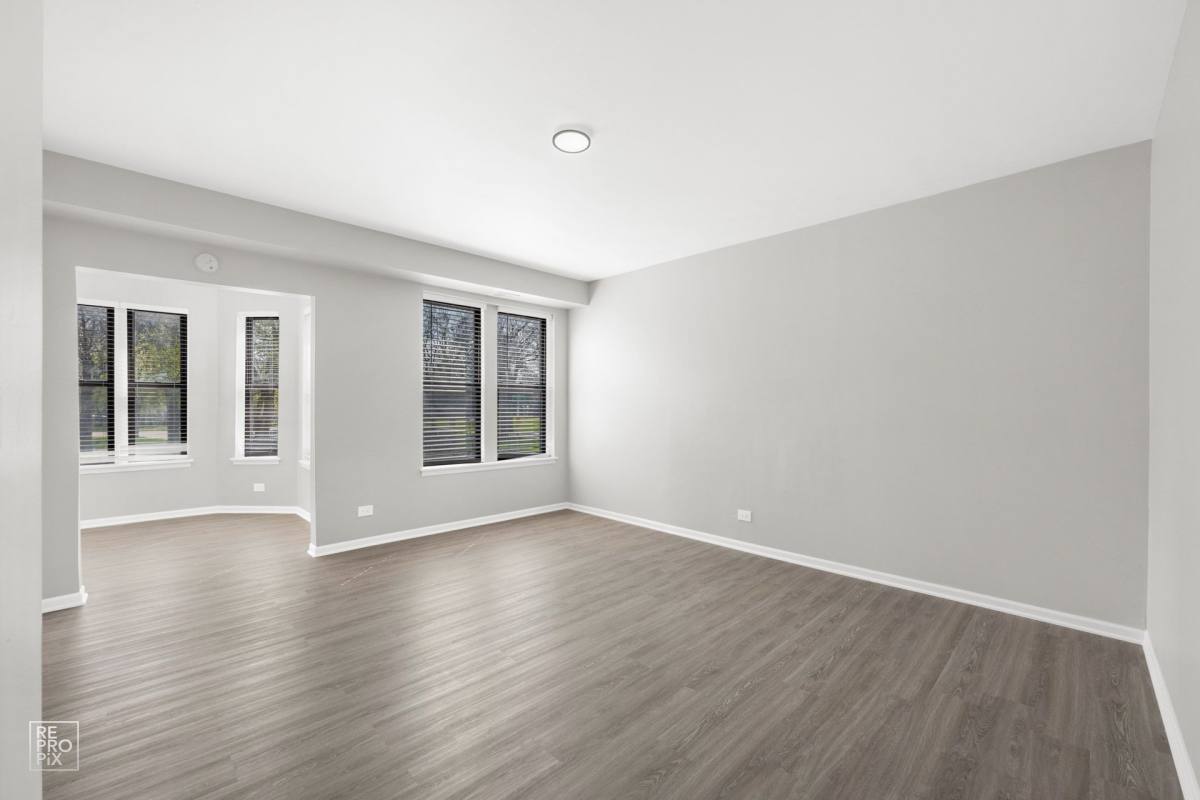 Apartment for rent at 5047 S St Lawrence Ave, Chicago, IL 60615
