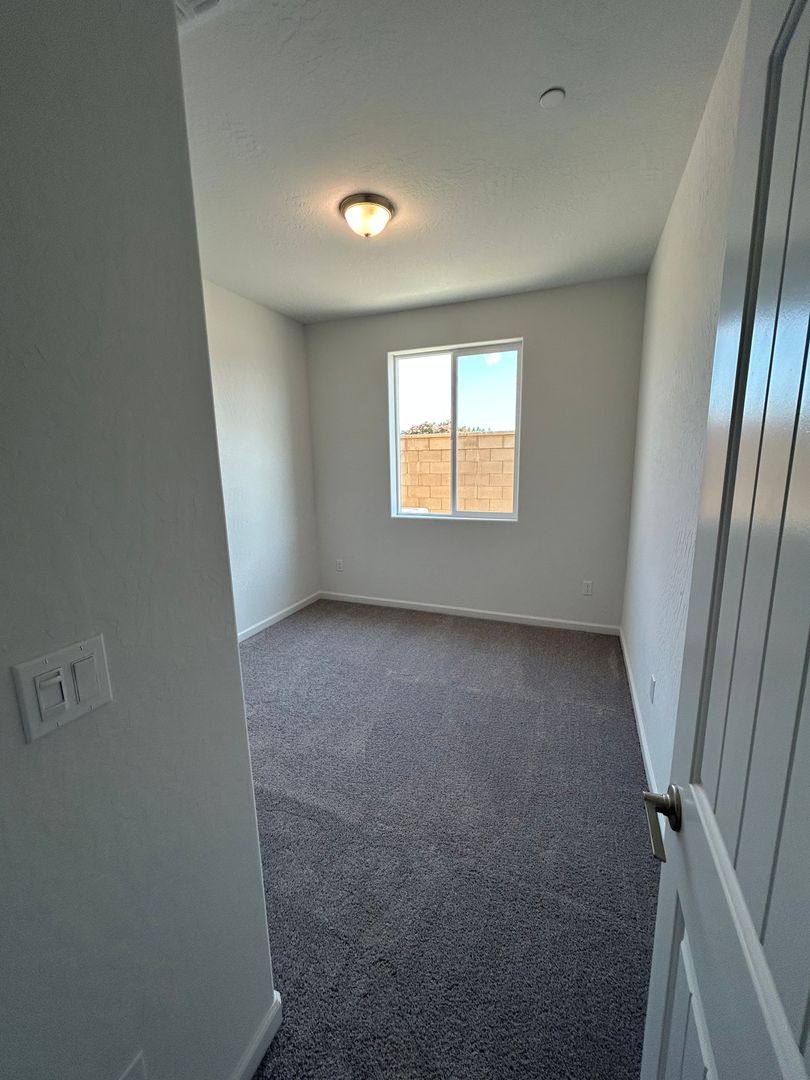 House for rent at 1021 W Payson, Visalia, CA 93291