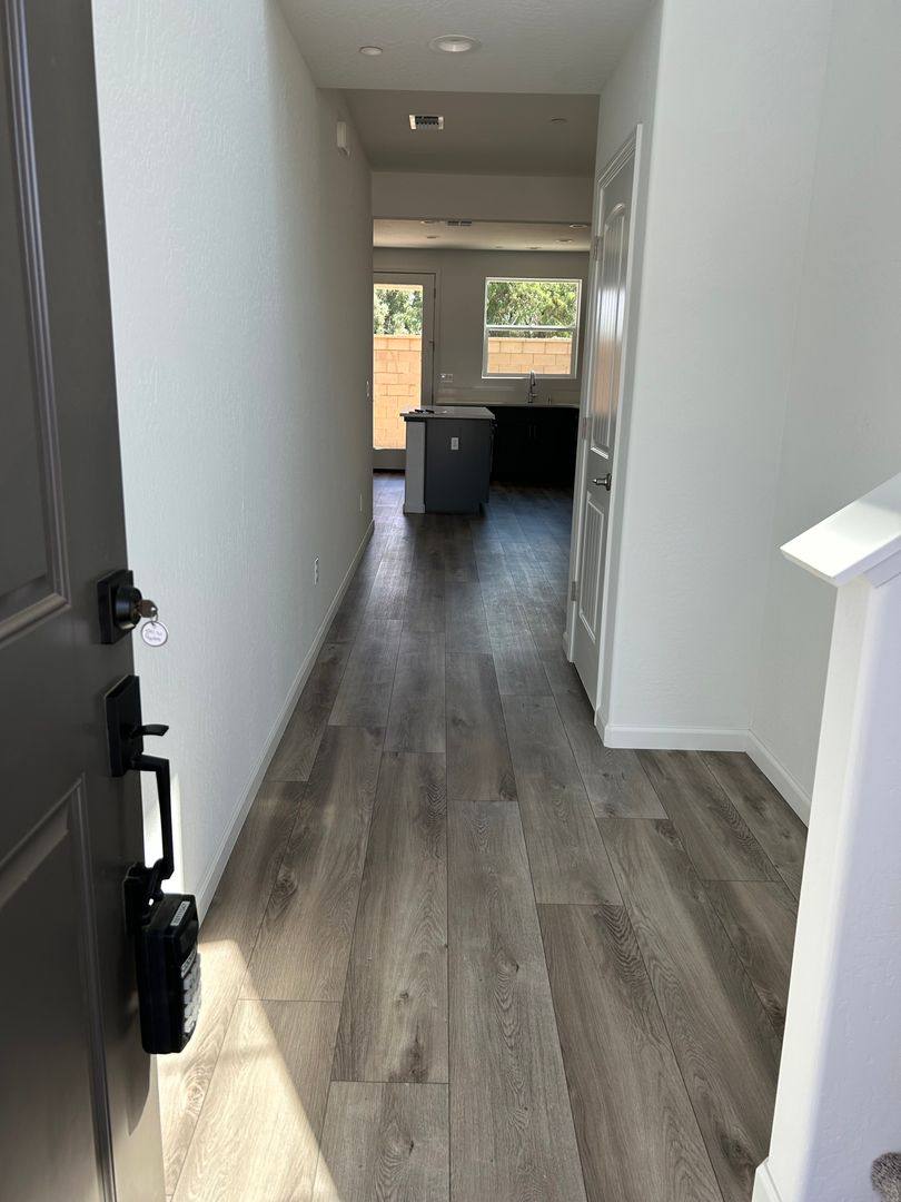 House for rent at 1021 W Payson, Visalia, CA 93291