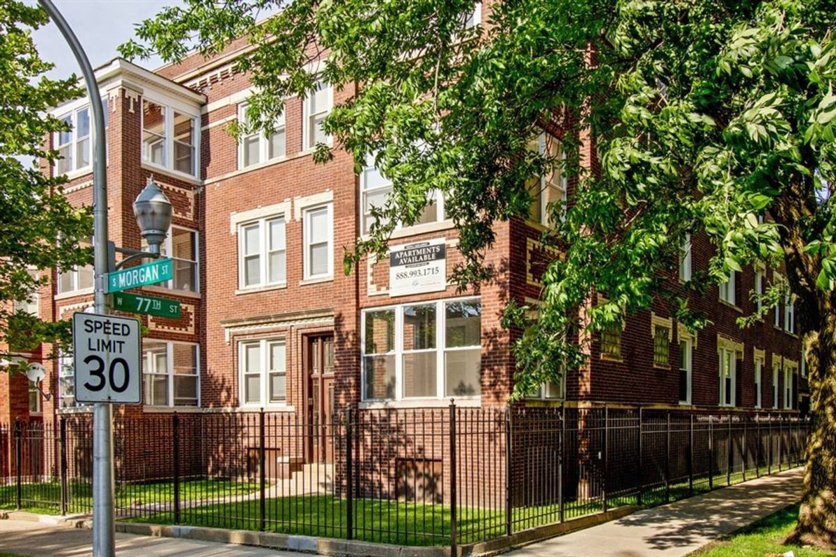 Apartment for rent at 948-50 W 77th St, Chicago, IL 60620