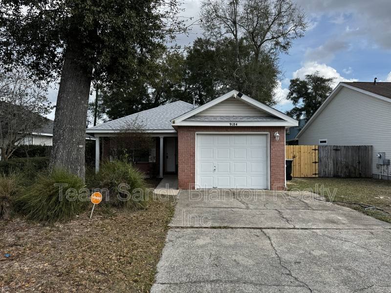 House for rent at 9184 Arand Dr, Pensacola, FL 32514