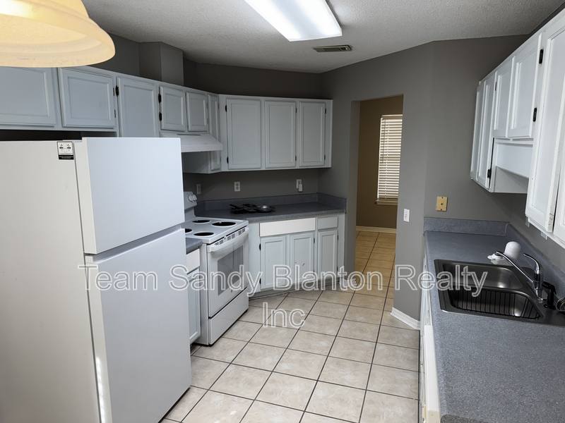 House for rent at 9184 Arand Dr, Pensacola, FL 32514