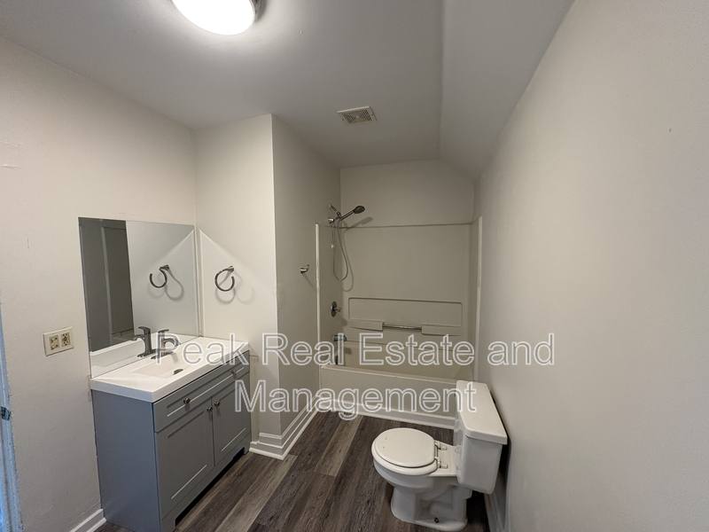 Apartment for rent at 744 Oakland Ave SW, Grand Rapids, MI 49503