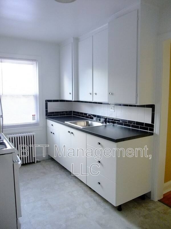 Apartment for rent at 8210 Greenwood Ave #3, Takoma Park, MD 20912