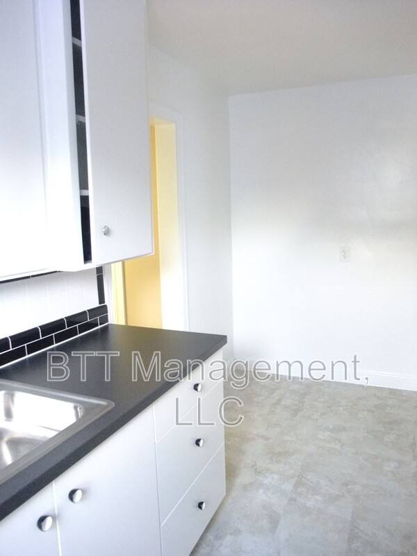 Apartment for rent at 8210 Greenwood Ave #3, Takoma Park, MD 20912