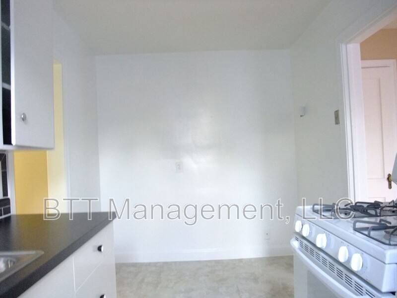 Apartment for rent at 8210 Greenwood Ave #3, Takoma Park, MD 20912