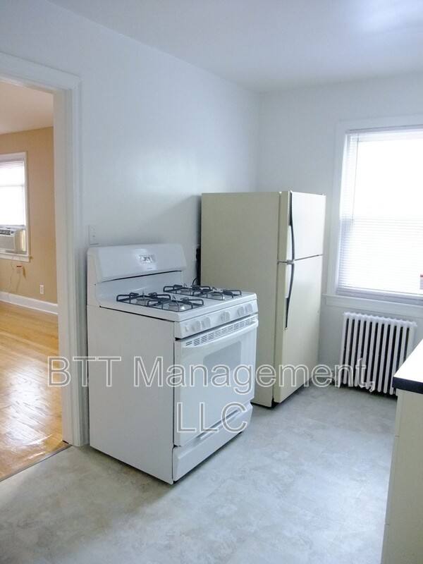 Apartment for rent at 8210 Greenwood Ave #3, Takoma Park, MD 20912