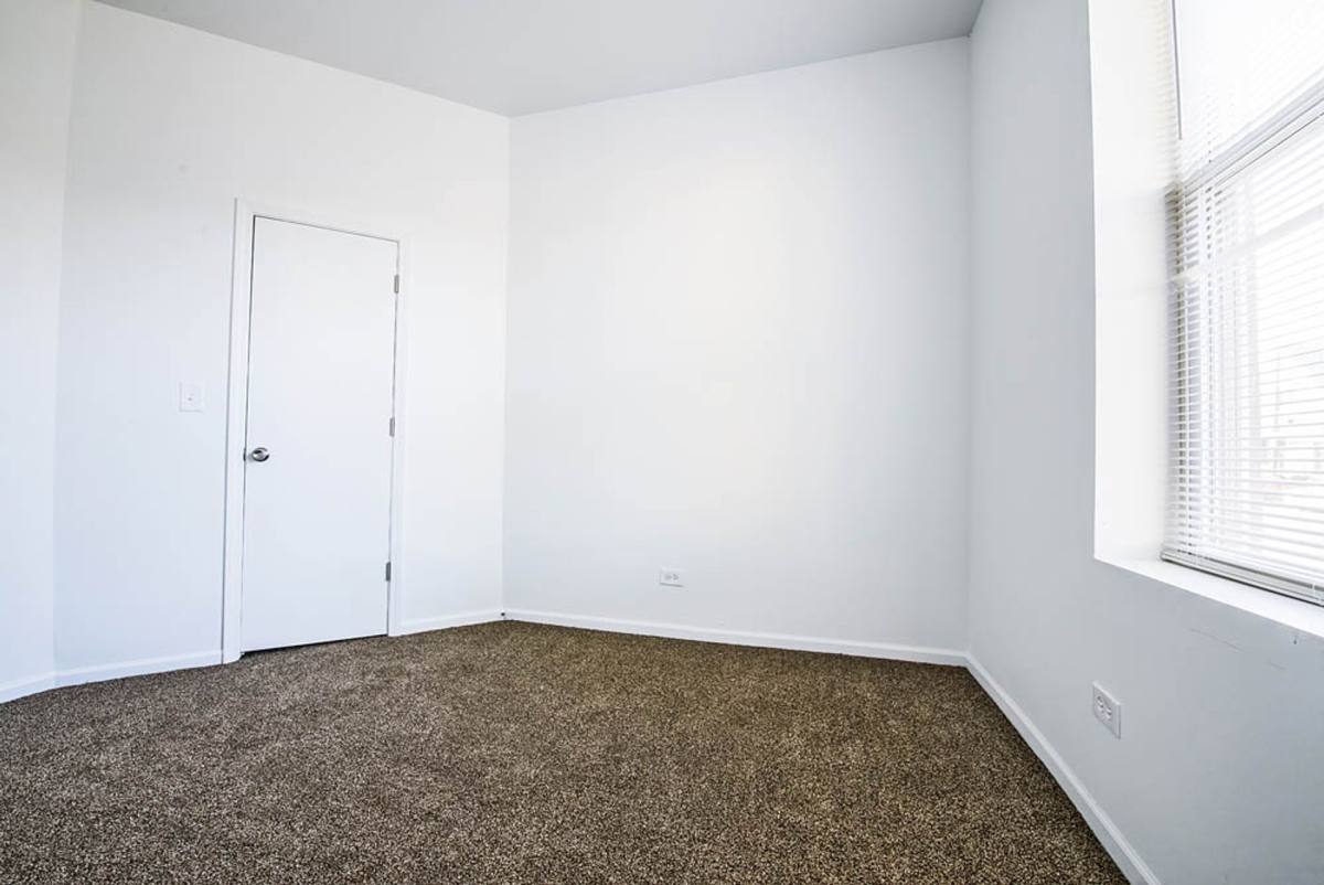 Apartment for rent at 3560-64 W Cermak Rd, Chicago, IL 60623