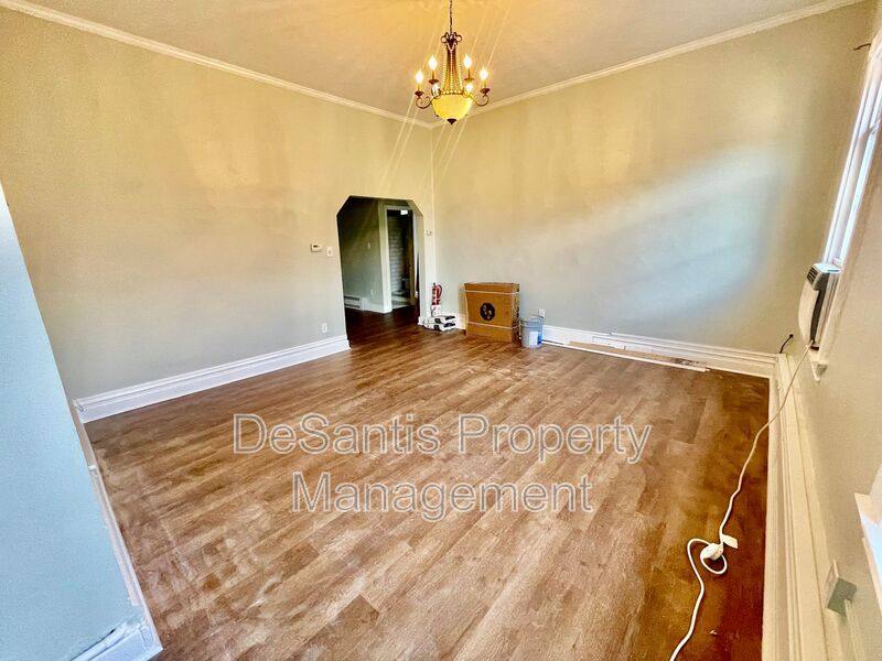 Apartment for rent at 425 Walnut St #2, Sewickley, PA 15143