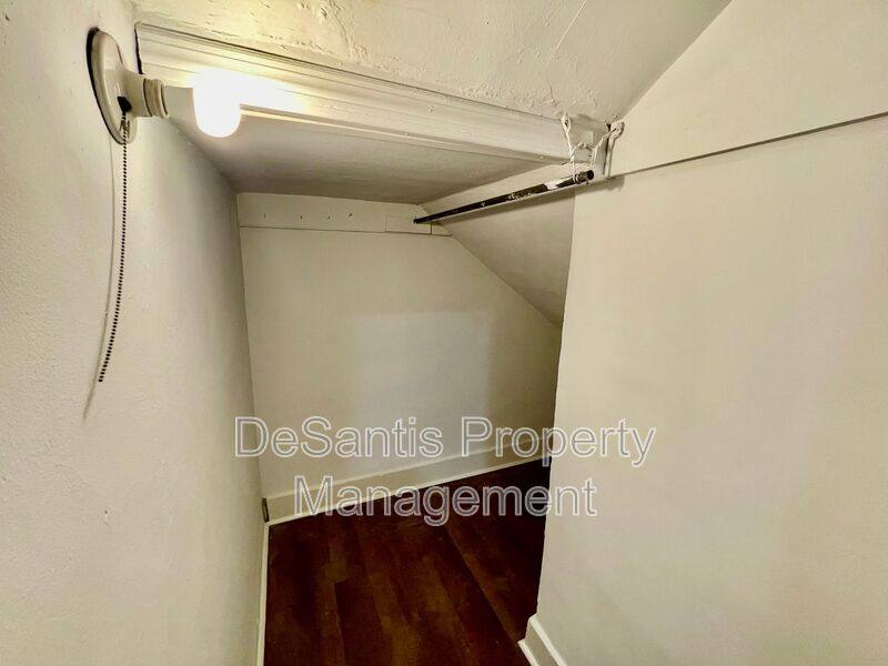Apartment for rent at 425 Walnut St #2, Sewickley, PA 15143