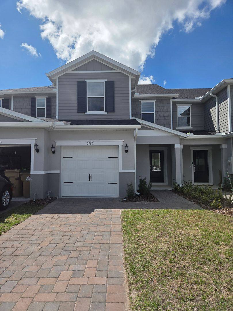 Townhouse for rent at 2779 Raindrop Run Court, Clermont, FL 34714
