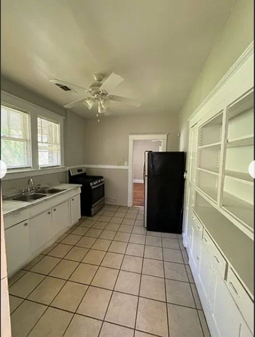 Apartment for rent at 1931 Mignon Ave, Memphis, TN 38107
