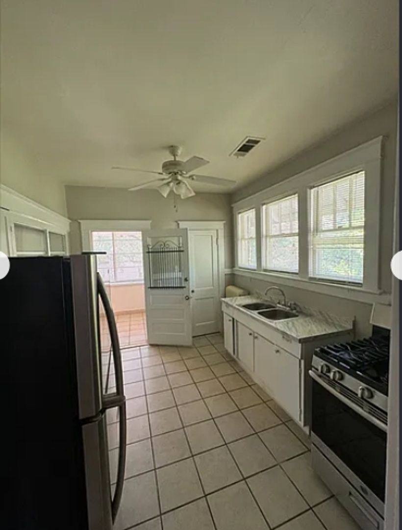 Apartment for rent at 1931 Mignon Ave, Memphis, TN 38107