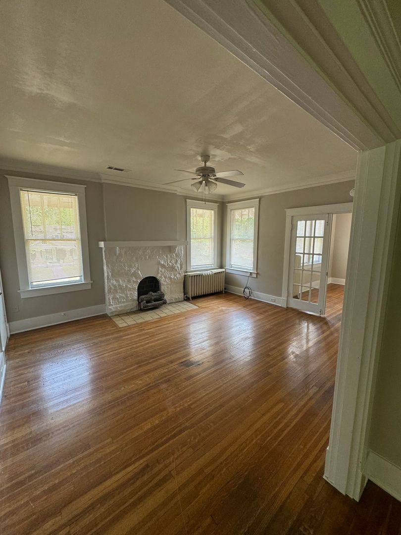 Apartment for rent at 1931 Mignon Ave, Memphis, TN 38107