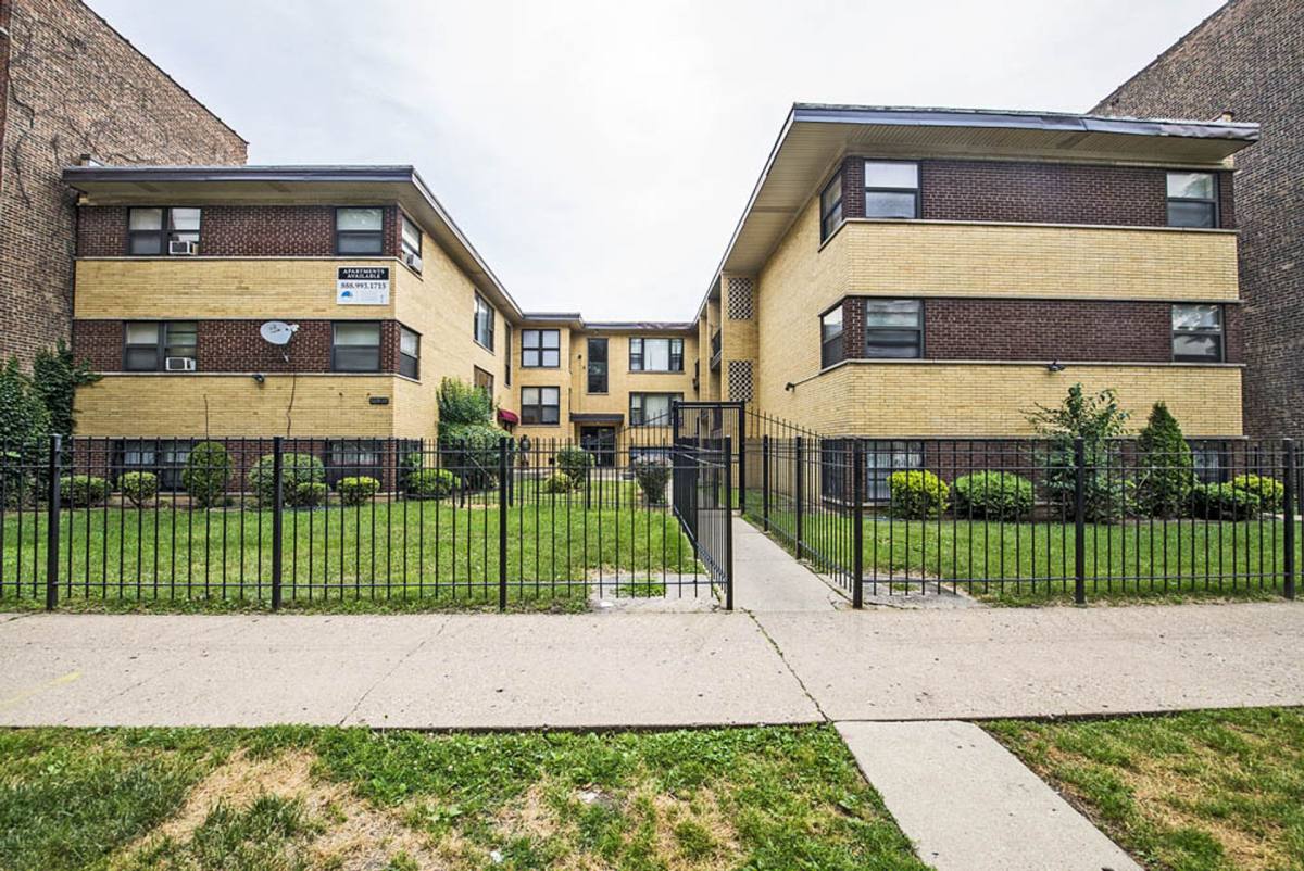 Apartment for rent at 8231-37 S Ellis Ave, Chicago, IL 60619