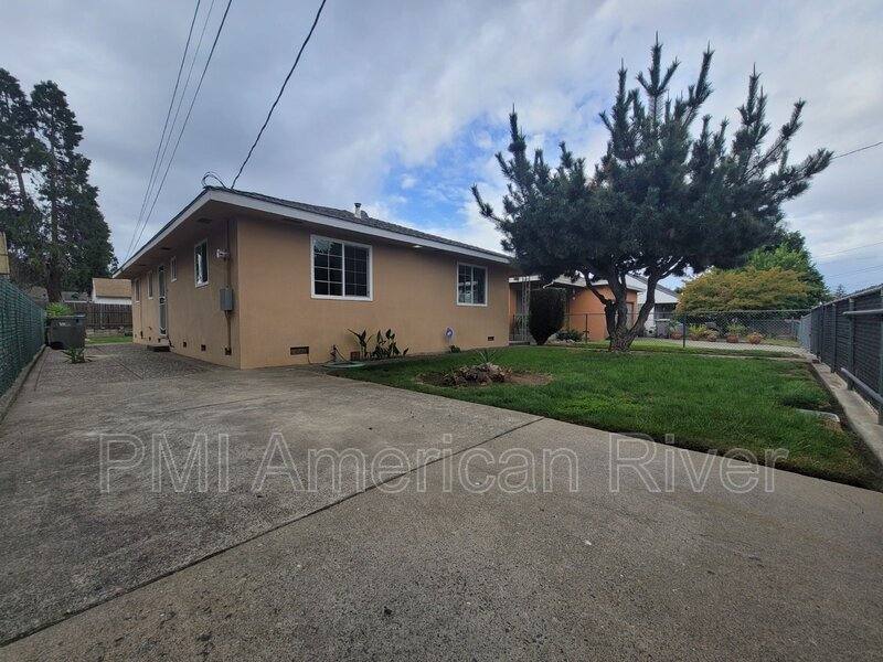 House for rent at 625 Elizabeth St, West Sacramento, CA 95605