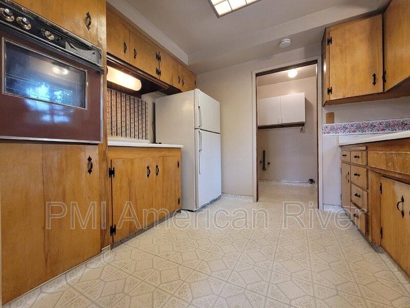 House for rent at 625 Elizabeth St, West Sacramento, CA 95605
