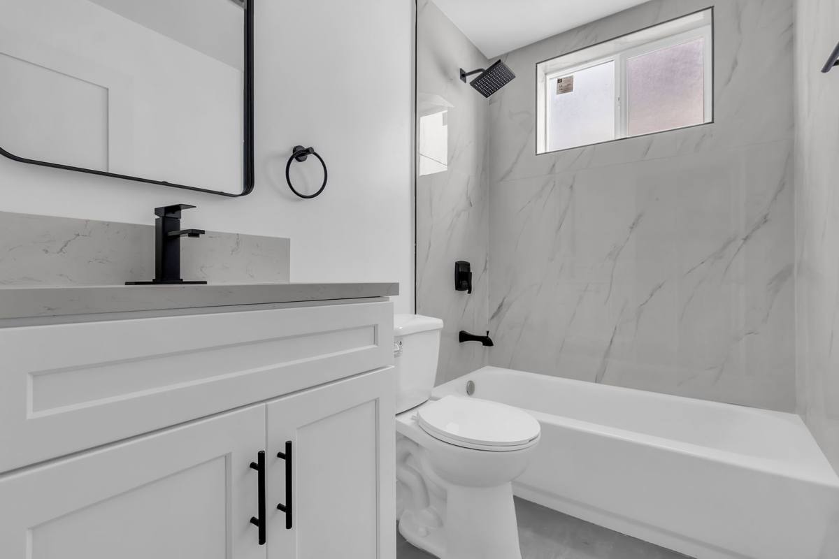 Apartment for rent at 2843-2845 E Folsom St, Los Angeles, CA 90033