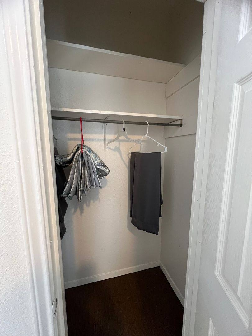 Townhouse for rent at 1221 Delaware St, San Antonio, TX 78210